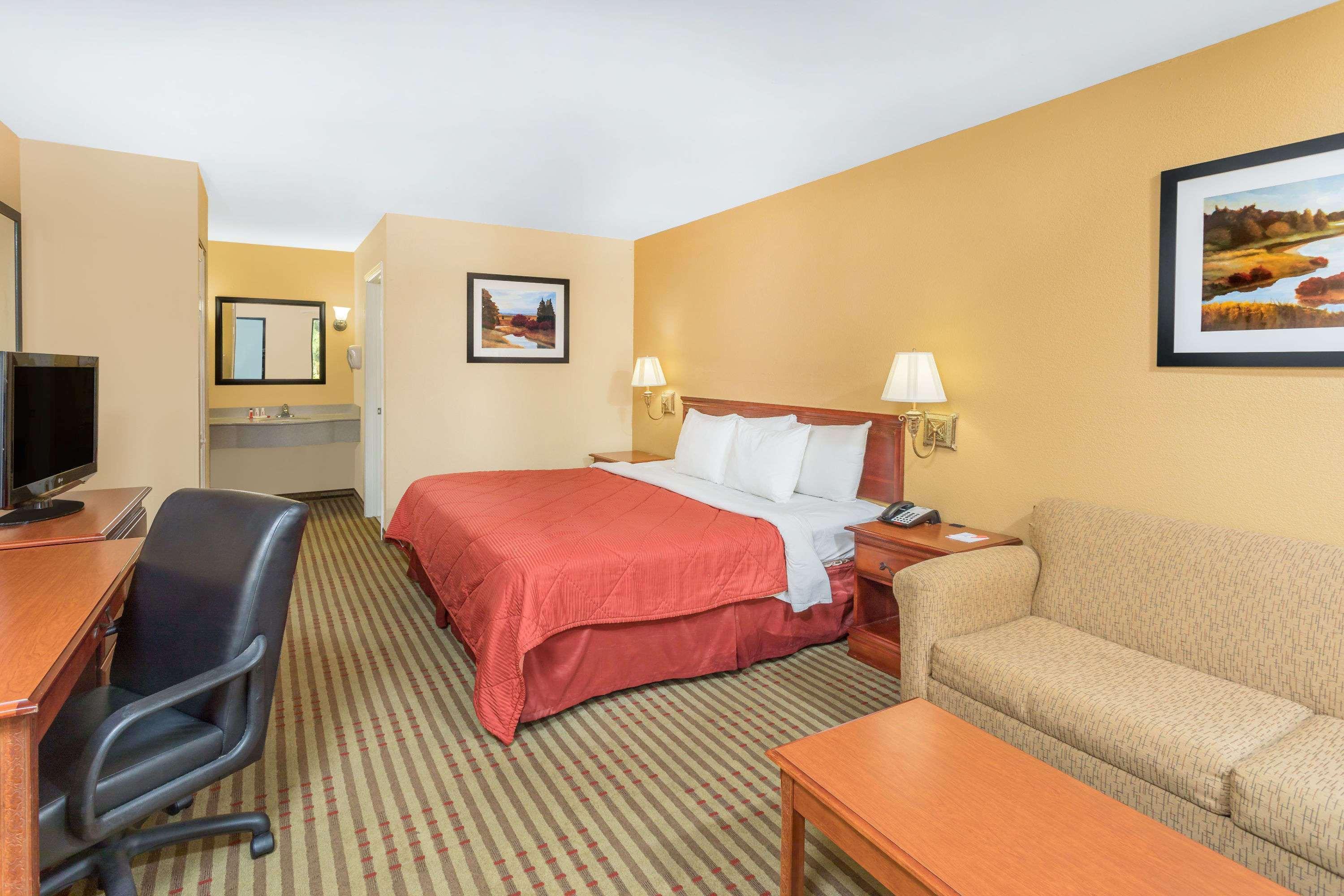 Howard Johnson By Wyndham Lookout Mountain I-24